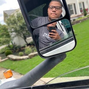 Meet your Posher, Sean